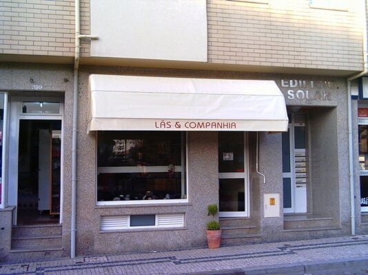 Toldos com Capota